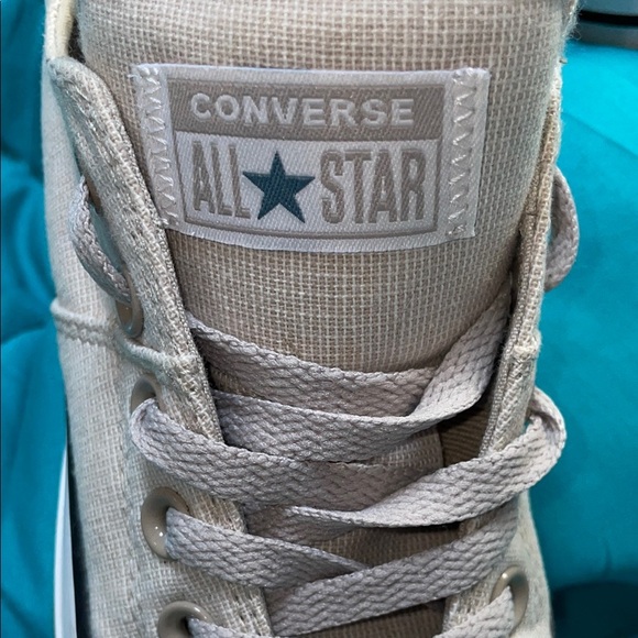 Converse Cream Canvas Sneakers (6.5) - Picture 2 of 9
